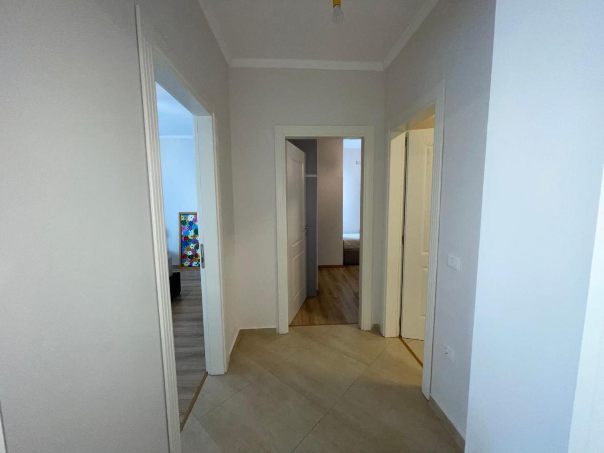 Peak Apartment Modern Durres City Centre #2 Экстерьер фото