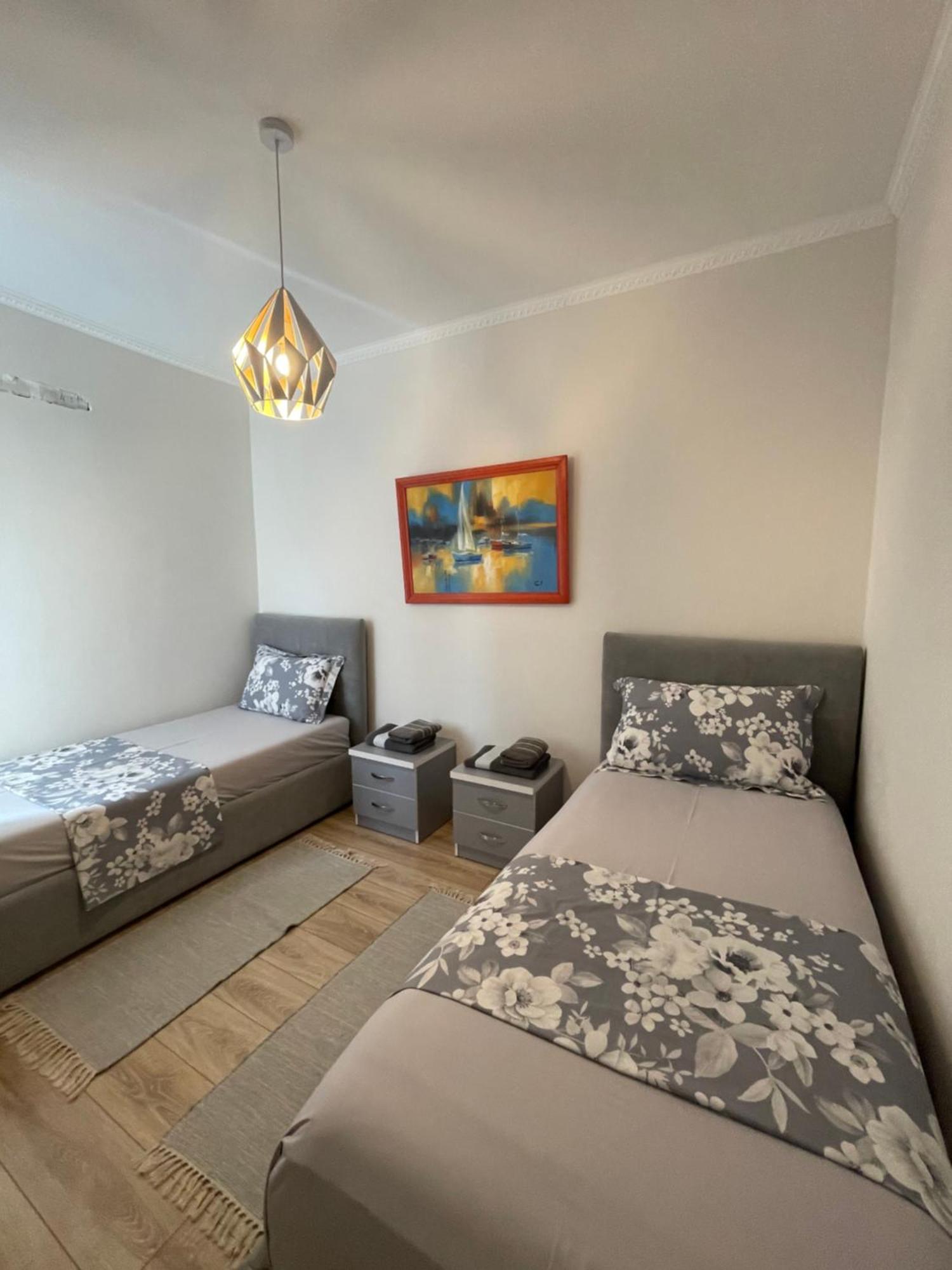 Peak Apartment Modern Durres City Centre #2 Экстерьер фото